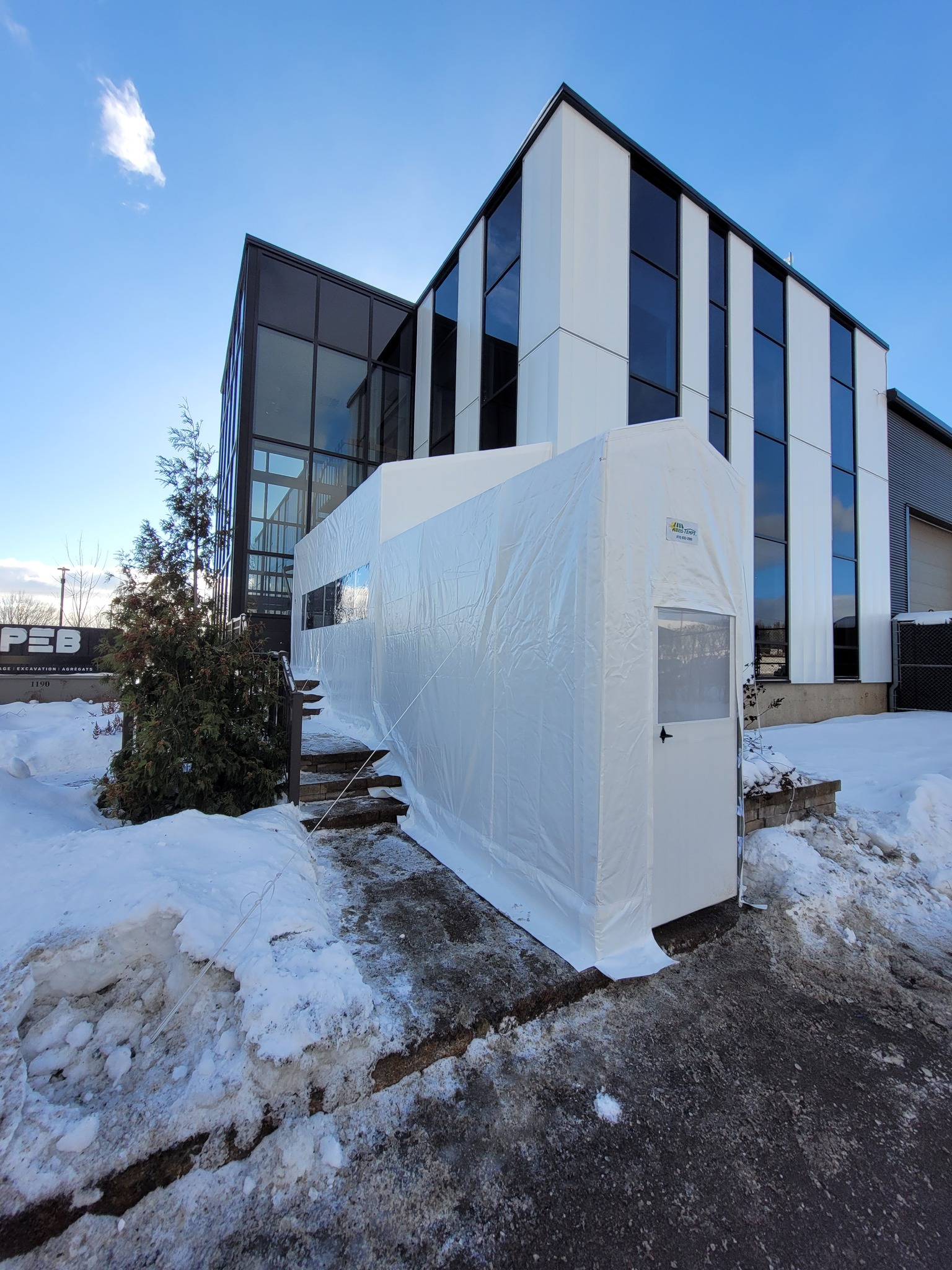 Abris commerciaux hiver