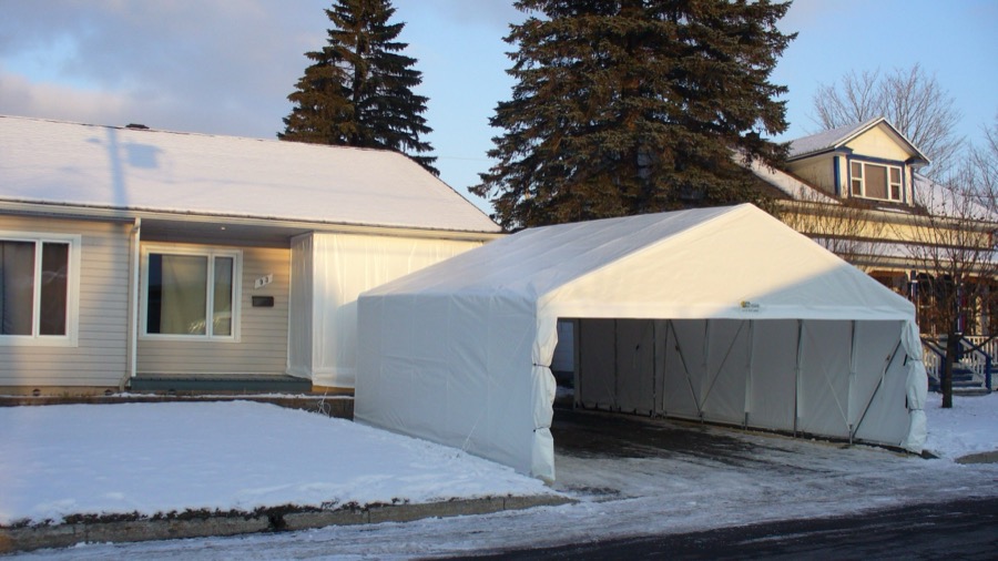 Abri d'auto résidentiel en hiver - Abris-Temps