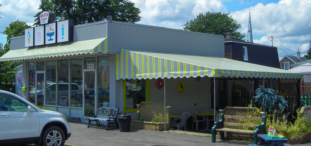 Auvent commercial - Commercial • Été