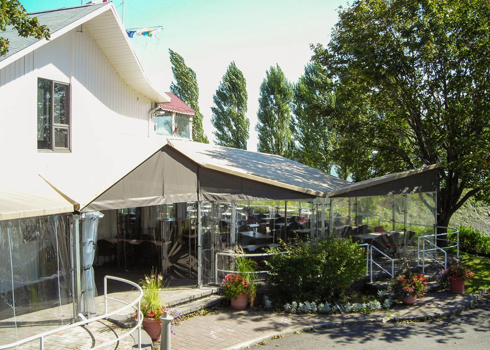 Auvent commercial - Commercial • Été