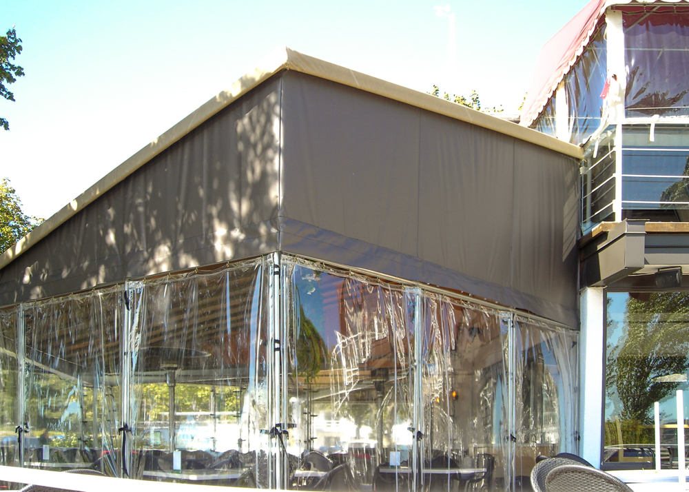 Auvent commercial - Commercial • Été