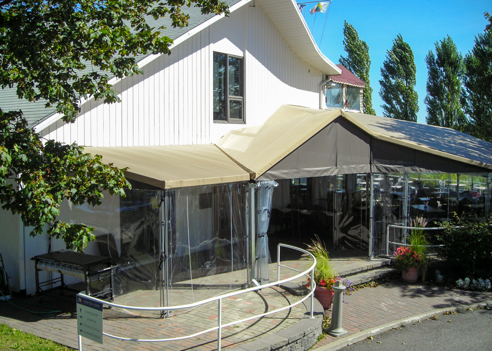 Auvent commercial - Commercial • Été