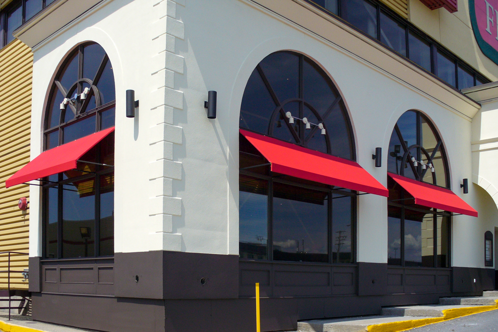 Auvent commercial - Commercial • Été