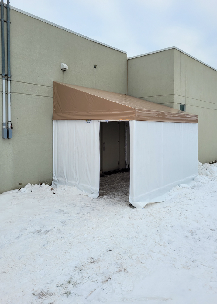 Auvent quatre saisons avec toile d'hiver - Commercial • Hiver