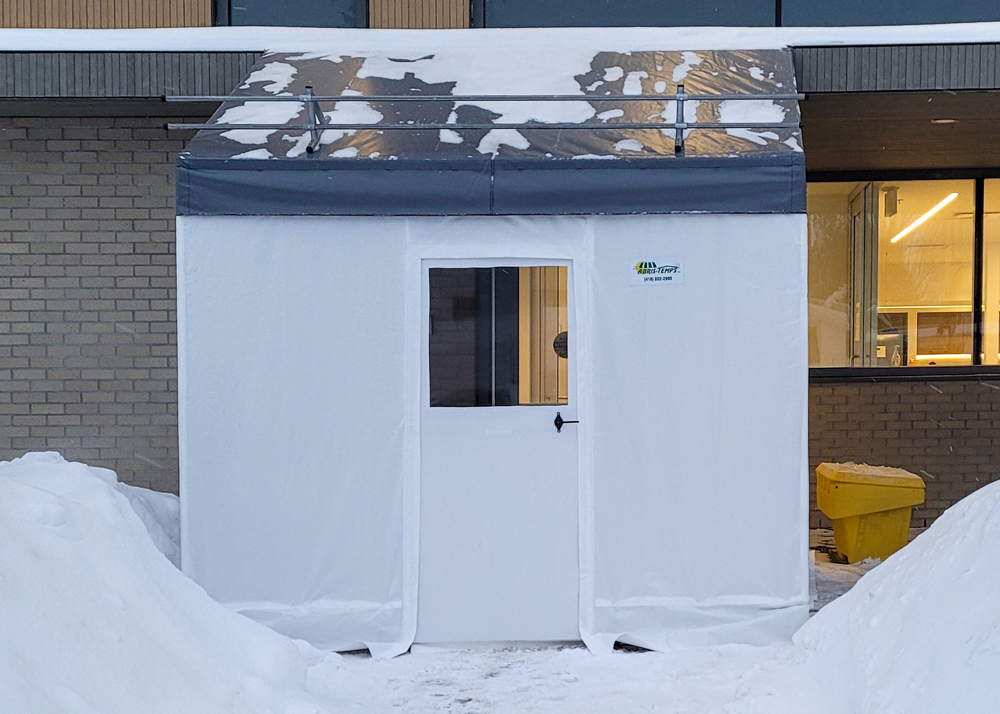 Auvent quatre saisons avec toile d'hiver - Commercial • Hiver