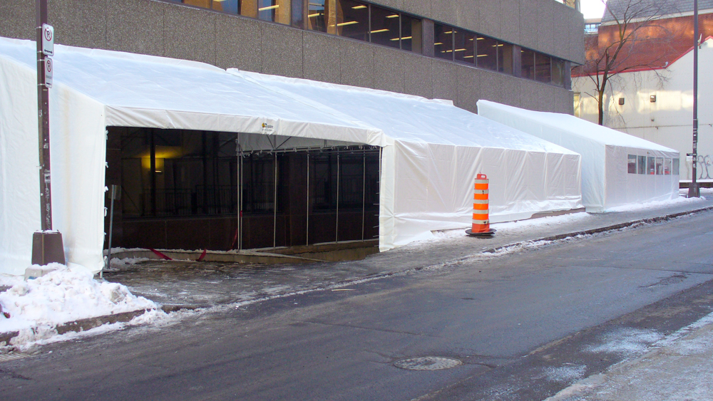 Garage appentis - Commercial • Hiver