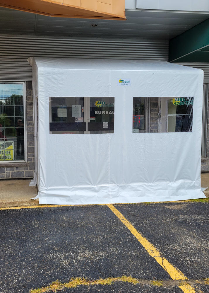 Portique chez Abris-Temps - Commercial • Hiver