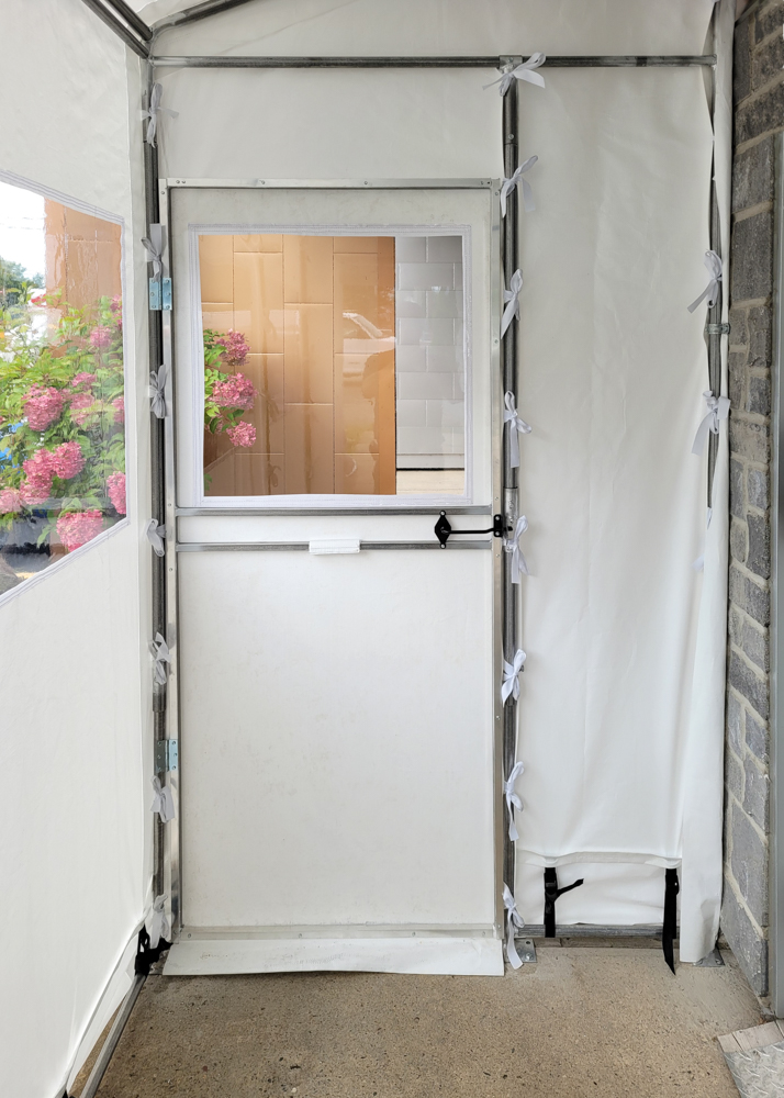 Portique chez Abris-Temps - Commercial • Hiver