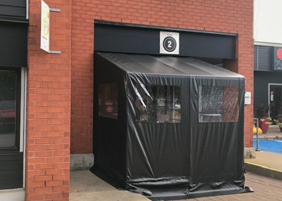 Portique en vinyle - Commercial • Hiver