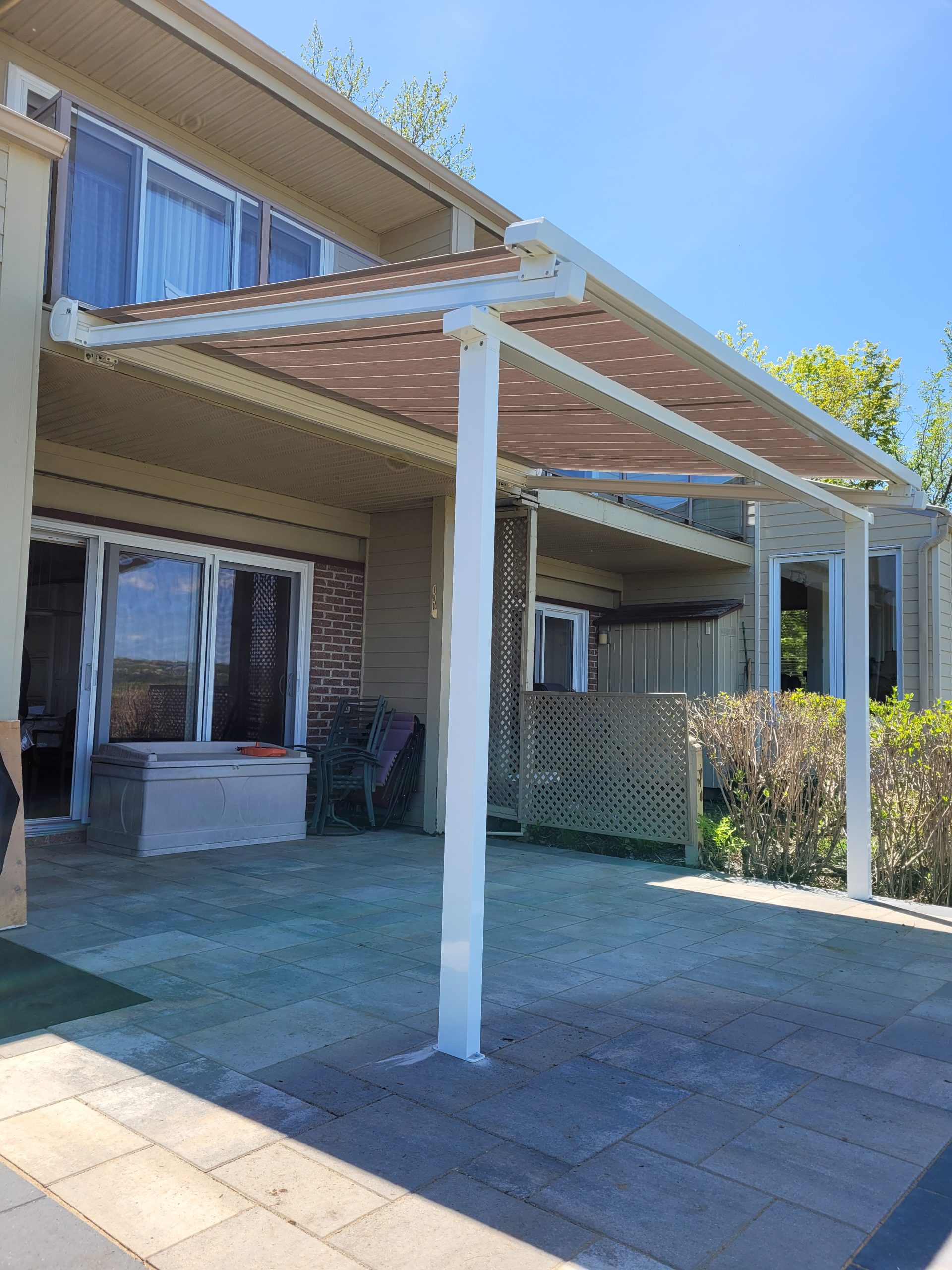 auvent rétractable - Résidentiel • Été