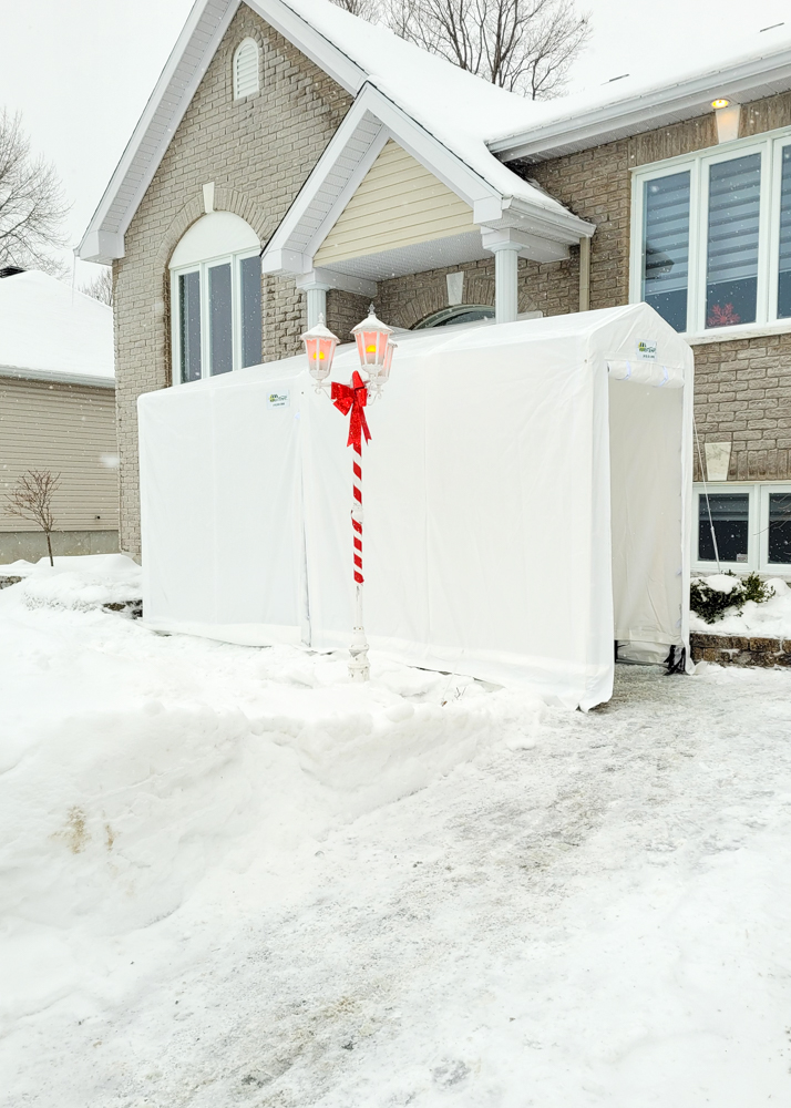 Passage pour entrée piétonnière avec portique - Résidentiel • Hiver