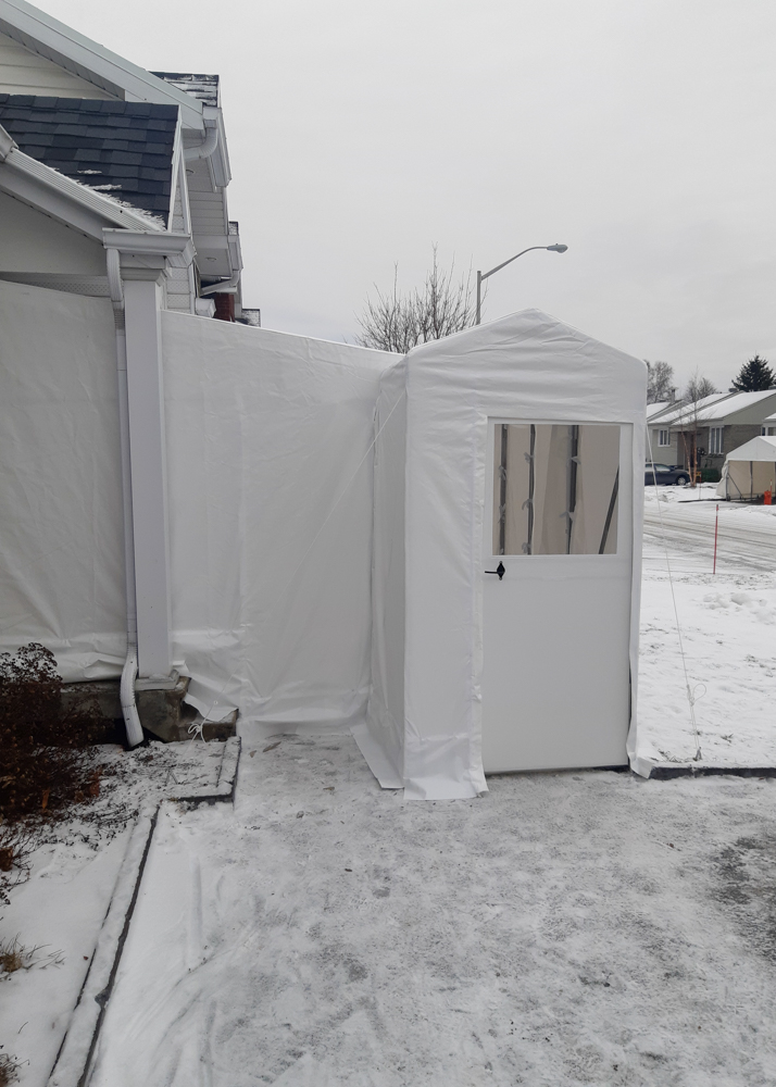 Portique avec porte rigide - Résidentiel • Hiver