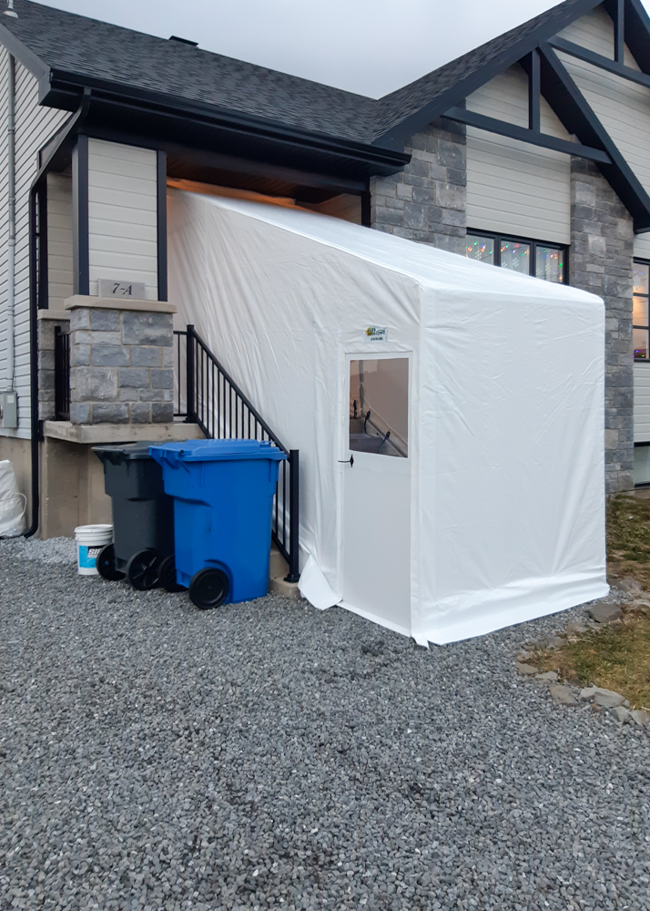 Portique avec porte rigide - Résidentiel • Hiver